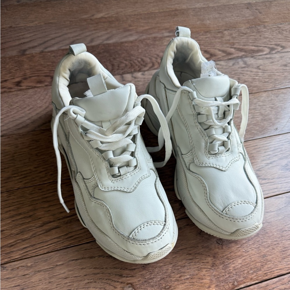 Jeffrey Campbell White Chunky Sneaker - Picture 4 of 8